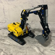 Lego 42121 Technic Heavy-Duty Excavator. **Incmplete Retired Set