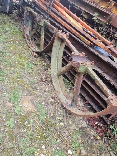 Vintage antique cast iron - cast,