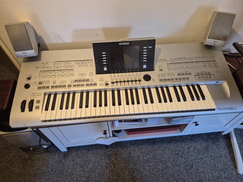 Yamaha tyros keyboard - 3,