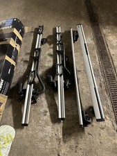 Thule Wing Bar and 2 x Bike