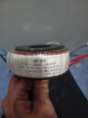 AV-698 toroidal transformer
