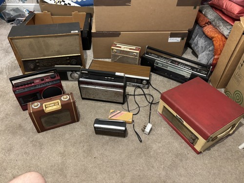 Job lot radios record - lot, &
