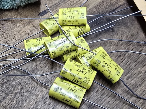10x 22uf 220nf 250v axial - 220nf,