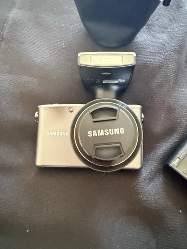 Samsung nx100 6mp camera - nx100, 14.6mp