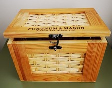 Fortnum & Mason,Picadilly wood