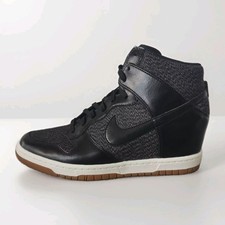 NIKE DUNK SKY HI ESSENTIAL