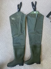 Snow re Classic Waders Size UK