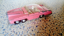 DINKY TOYS 100 LADY PENELOPE