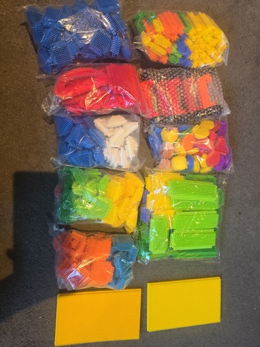 Stickle bricks 298 - bricks, pieces-