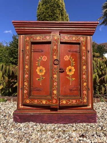 Vintage indian hand - vintage, painted