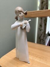Lladro Figurine Girl with