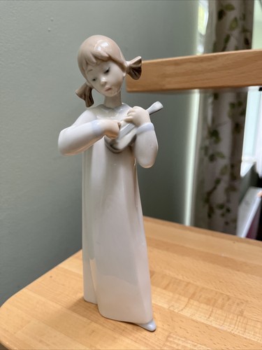 Lladro figurine girl - lladro, with
