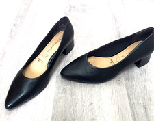 Tamaris Black Leather Court