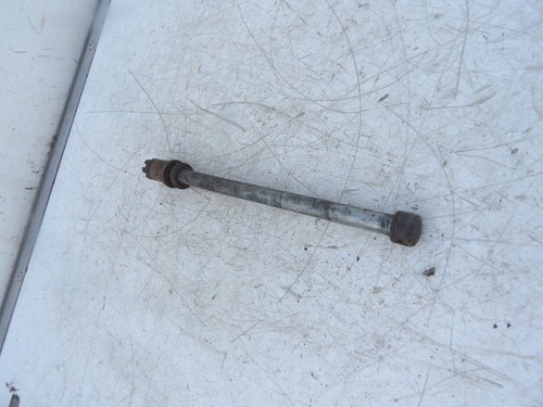 Suzuki 185 front spindle - suzuki, ts