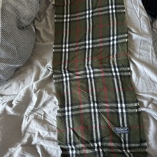 Vintage Burberrys 100%