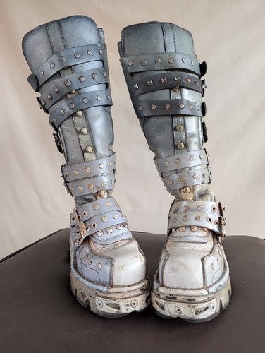Rare custom new - rare,