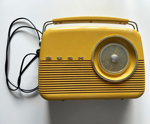 Bush tr82dab portable - bush, radio
