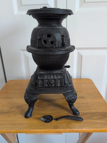 Vintage cast iron pot belly - vintage,