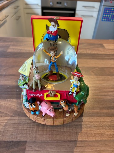 Disney snow globe one - , kind