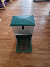 Feedomatic Treadle Chicken Feeder - Galvanised - 12kg capacity (140725)