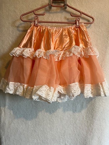 Pretty peach short net frilly - pretty,