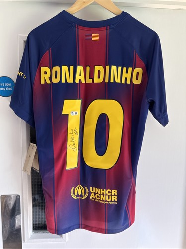 Ronaldinho signed shirt - signed,