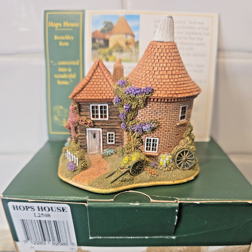 Lilliput lane hops house - lilliput,