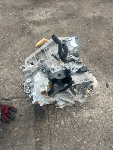 2013 toyota 0 - iq, petrol
