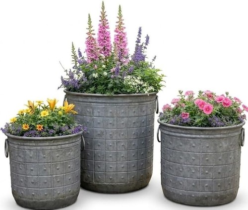 Galvanised metal outdoor - galvanised,