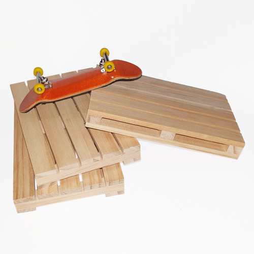 Wooden mini fingerboard - fingerboard, pallet