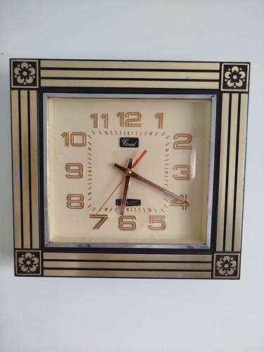Vintage wall clock plastic - vintage,