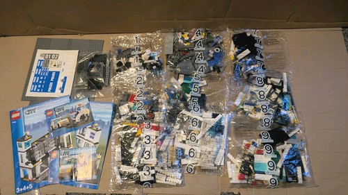 Lego city police headquarters - police,