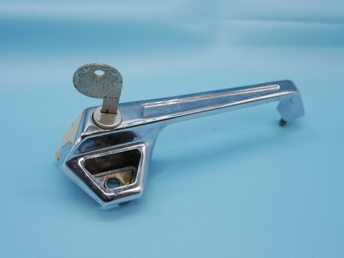 Alfa alfetta door handle - door,