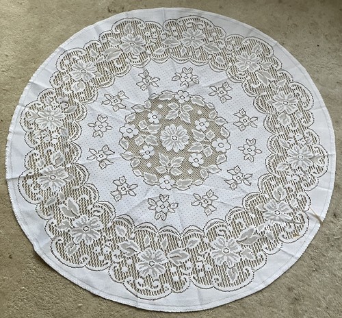 Vintage round white lace - white,