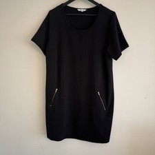 Peacocks Size 20 Black Short