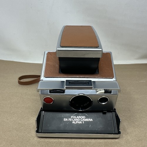 Polaroid land camera - sx-70,
