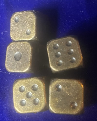 Set metal dice - of,