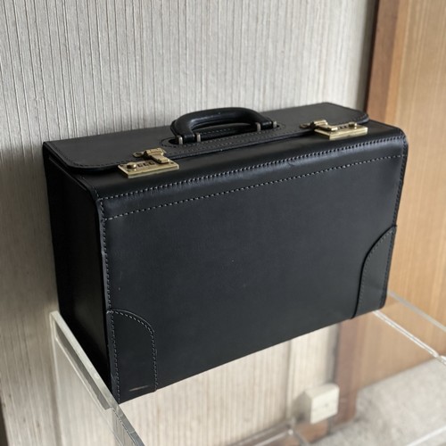 Large leather doctors bag - large,