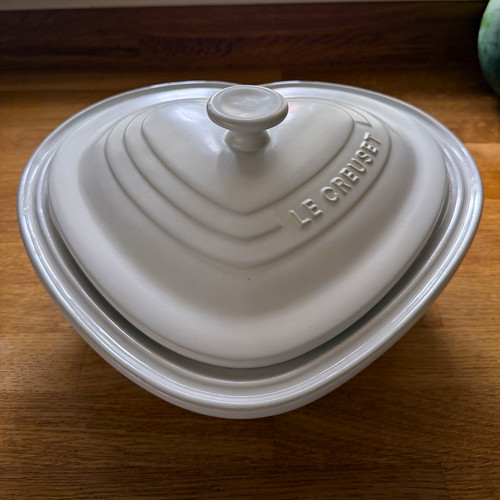 Creuset heart casserole pan - le,