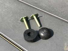 Ford Cortina MK3/4/5 New bonnet posts and rubbers