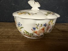 Vintage Aynsley lided Bowl
