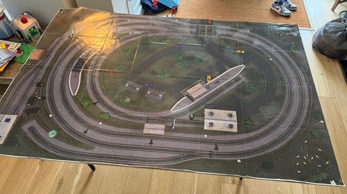 Model train table - model,