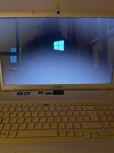 Sony vaio vpcej1z1e - sony, 17”