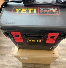 YETI X ORACLE RED BULL RACING