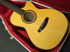 Lakewood M-32C Used Spruce Top