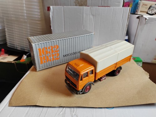 Boxed model nzg 153 - 1/50,