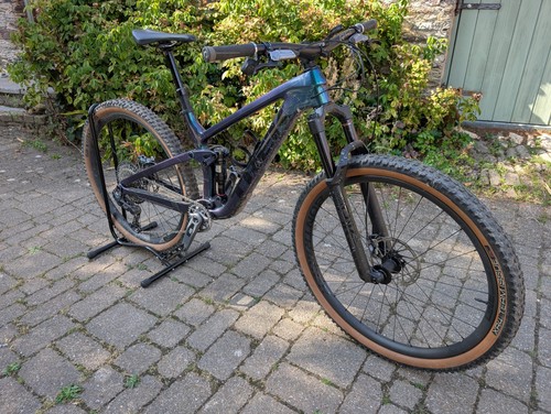2024 trek top fuel carbon - top,