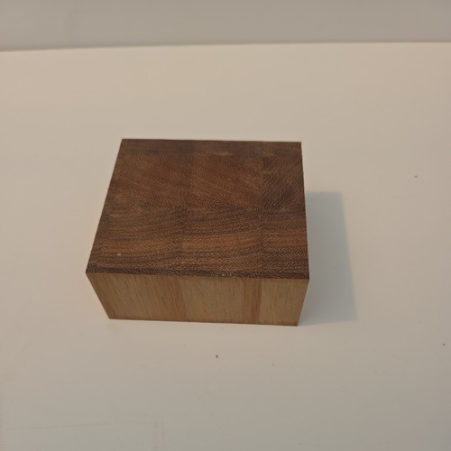Iroko end grain wood - end, turning