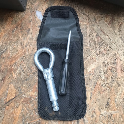 Vauxhall corsa towing eye - d,