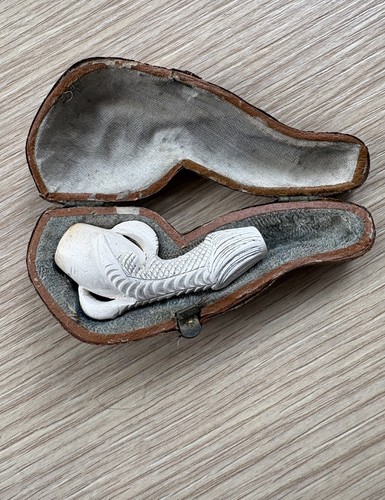 Meerschaum pipe cased carved - pipe,,